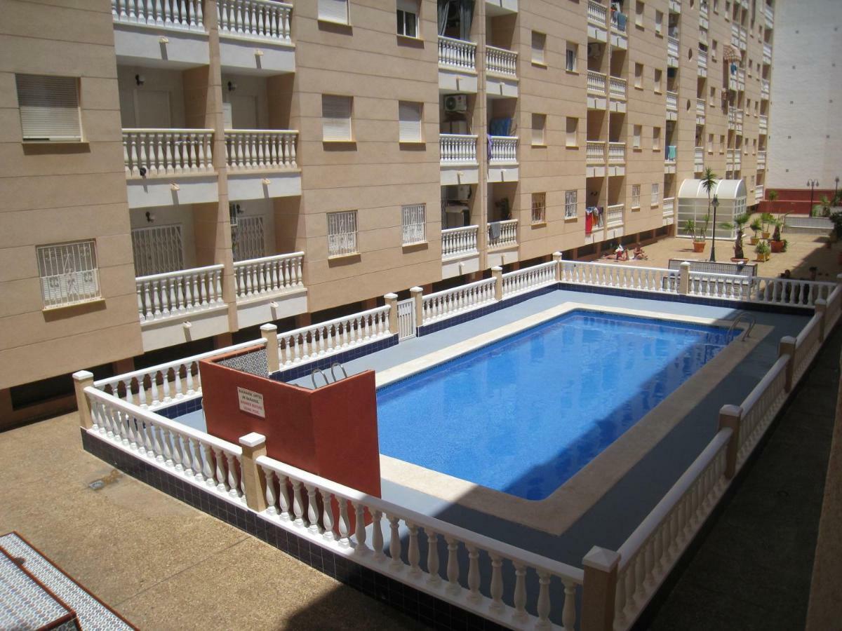 Apartamento Pascual Torrevieja Exterior foto